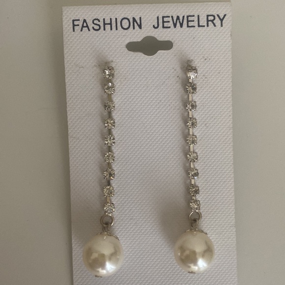 Pearl Drop Earrings - Picture 2 of 8